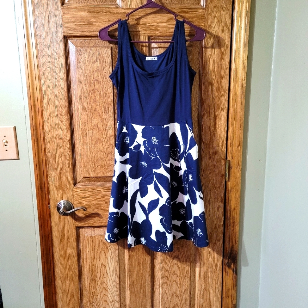 Vetior small dress